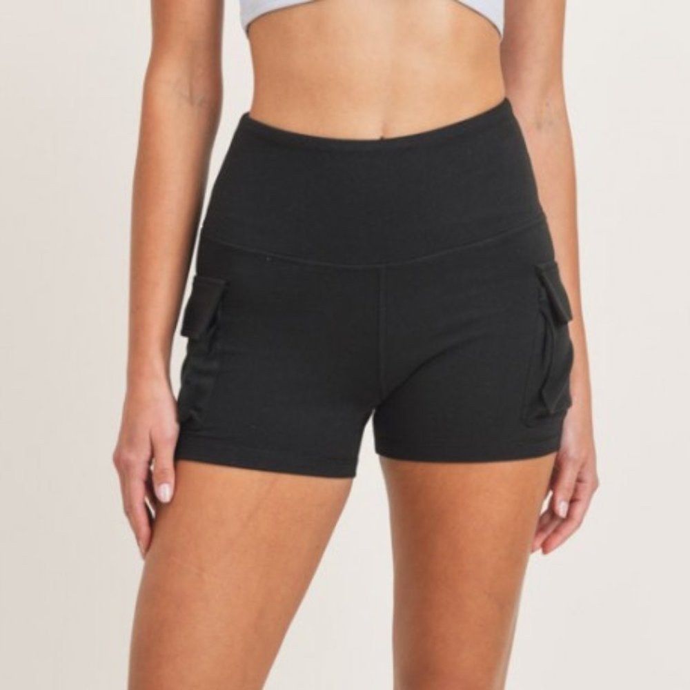 Cargo Utility Hybrid Highwaist Shorts